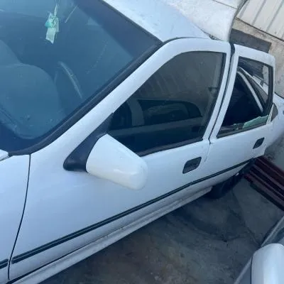 Opel Vectra A Sol Ön Kapı