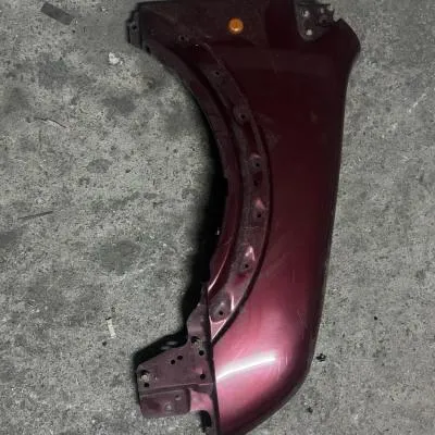 Ford Connect Sağ Ön Çamurluk