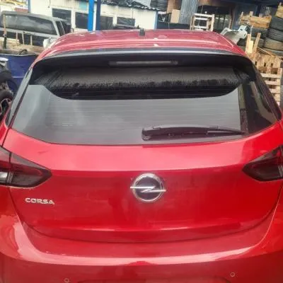Opel Corsa F Bagaj Kapağı