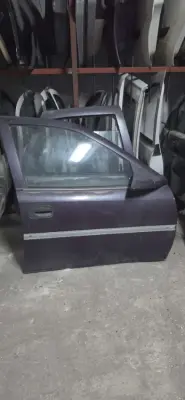 Opel Vectra B Sağ Ön Kapı
