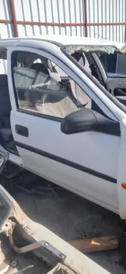 Opel Corsa B Sağ Ön Kapı