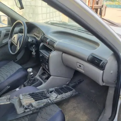 Opel Astra F Göğüs