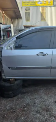Ford Focus 1 Sol Ön Kapı